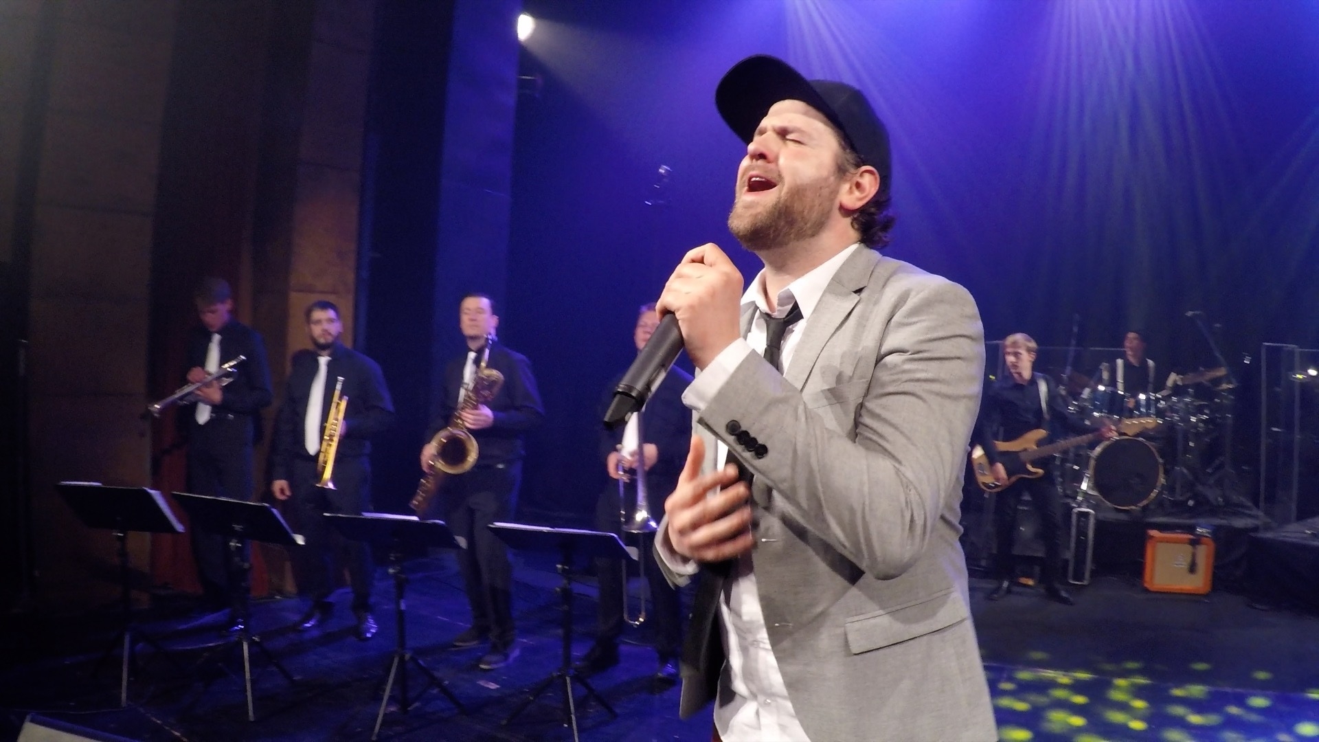 Bild: TONI GUTEWORT and his DanceOrchestra