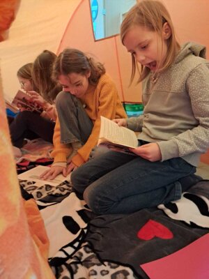 Foto des Albums: Lesewoche Klasse 3 - Ben liebt Anna
