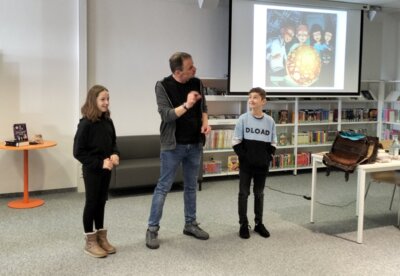 Foto des Albums: Klasse 3 zur Autorenlesung in der Stadtbücherei Mengen
