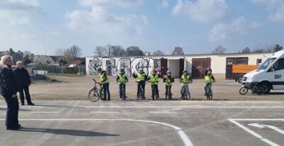 Foto des Albums: Fahrradprüfung Klasse 4b (26. 03. 2024)