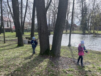 Foto des Albums: Osterwanderung ins Grüne - Klasse 1