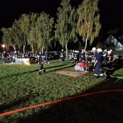 Foto des Albums: Löschangriff bei Nacht am 04.11.2023