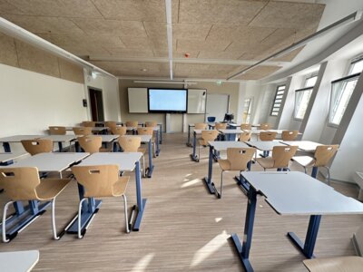 Foto des Albums: Modernisierungsarbeiten am Friedrich-Engels-Gymnasium in Senftenberg | erster Bauabschnitt fertiggestellt