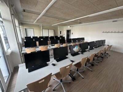 Foto des Albums: Modernisierungsarbeiten am Friedrich-Engels-Gymnasium in Senftenberg | erster Bauabschnitt fertiggestellt