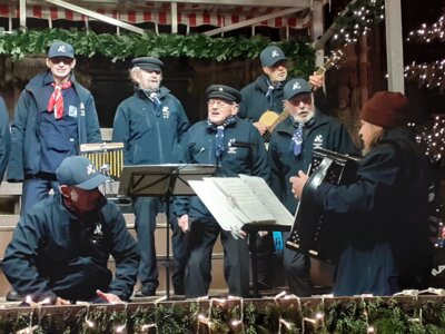 Vorschaubild: Auf Weihnachts-Hafenwache