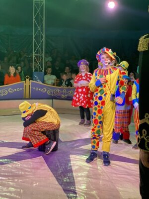 Foto des Albums: 1. Vorstellung Zirkus Simsalabim aller Kinder der Grundschule Thallwitz (12. 04. 2024)