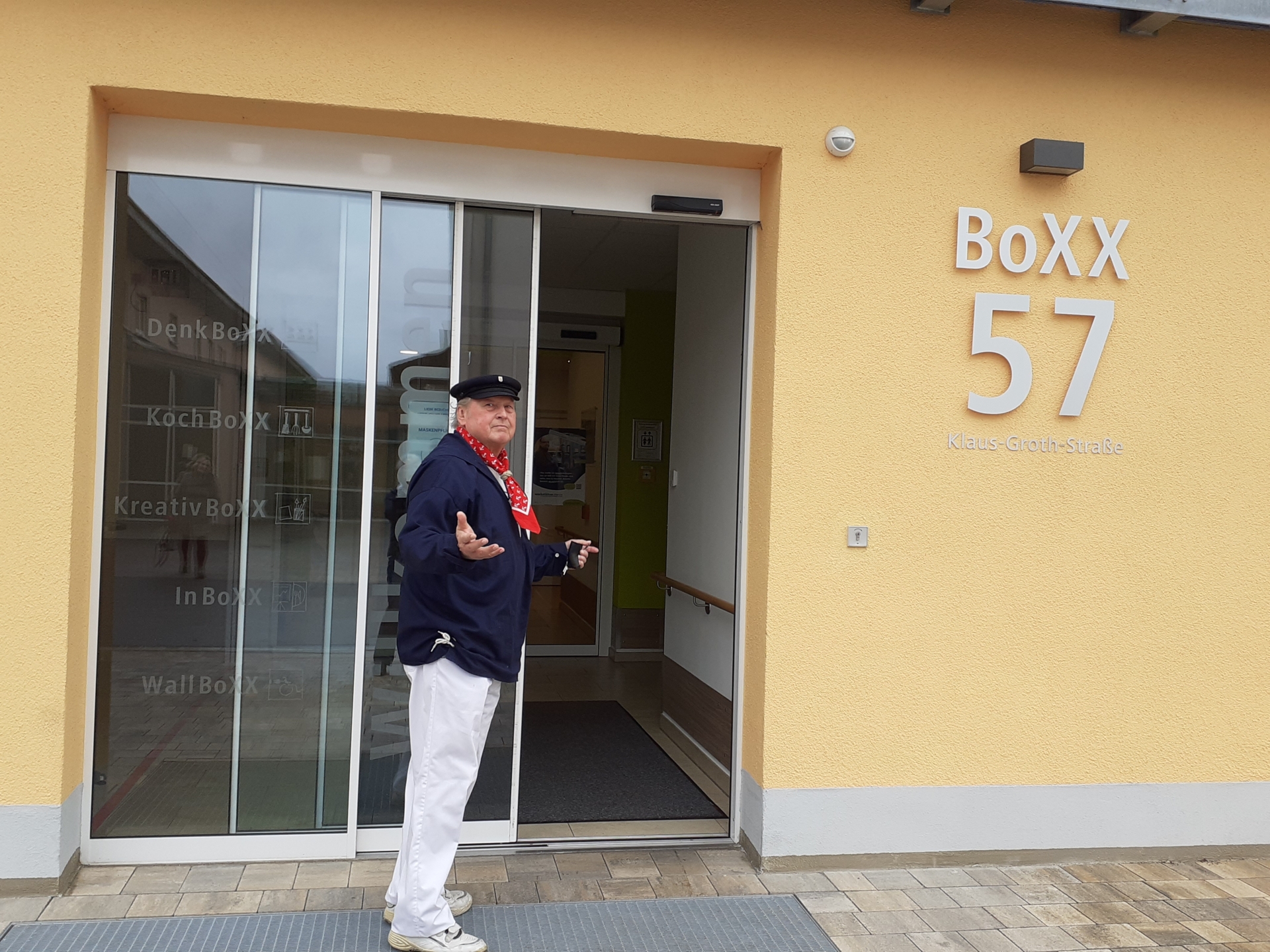 Bild: Hier im Neubau, der Boxx mit der Hausnummer 57, fand unser Auftritt statt!