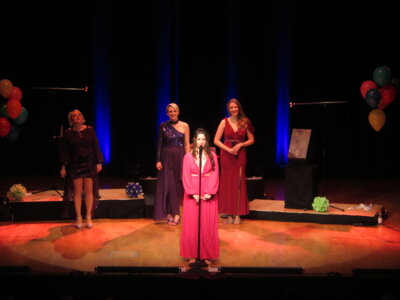 Foto des Albums: BEST OF - 25 JAHRE MEDLZ_A cappella-Band