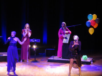 Foto des Albums: BEST OF - 25 JAHRE MEDLZ_A cappella-Band