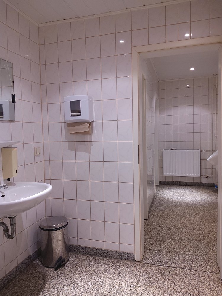 Bild: Gemeindezentrum Michelsdorf Herrentoilette