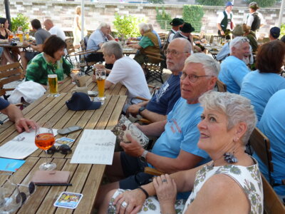 Vorschaubild: Das Wetter paßte und wir konnten im Biergarten sitzen