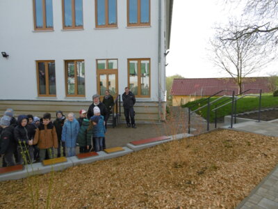 Foto des Albums: Schulhofeinweihung
