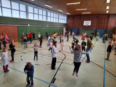 Skipping Hearts  (Bild vergr&ouml;&szlig;ern)