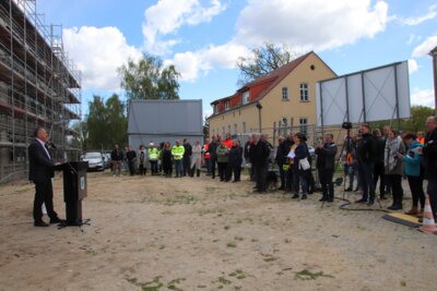 Foto des Albums: Richtfest für  das neue Verwaltungsgebäude