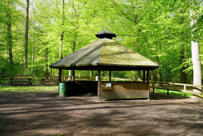 Grillh&uuml;tte Am Waldwinkel  (Bild vergr&ouml;&szlig;ern)