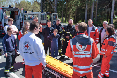 Foto des Albums: Auerbachs Feuerwehren trainieren im Waldpark
