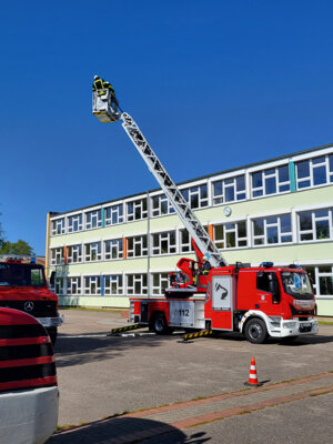 Foto des Albums: Stadtausbildungstag mit zwei Einsatz-Szenarien gemeistert