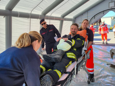 Foto des Albums: Stadtausbildungstag mit zwei Einsatz-Szenarien gemeistert