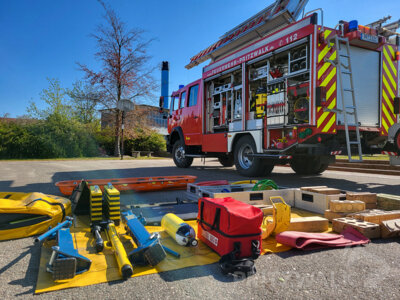 Foto des Albums: Stadtausbildungstag mit zwei Einsatz-Szenarien gemeistert