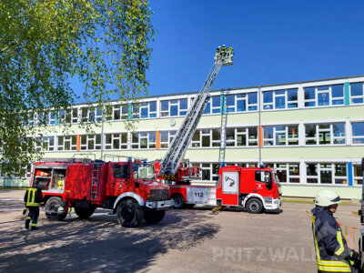 Foto des Albums: Stadtausbildungstag mit zwei Einsatz-Szenarien gemeistert