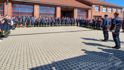 Foto des Albums: Stadtausbildungstag mit zwei Einsatz-Szenarien gemeistert