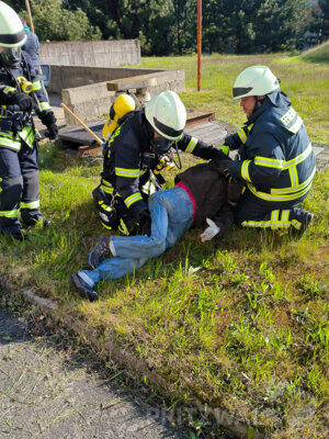 Foto des Albums: Stadtausbildungstag mit zwei Einsatz-Szenarien gemeistert