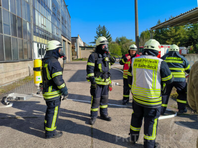 Foto des Albums: Stadtausbildungstag mit zwei Einsatz-Szenarien gemeistert