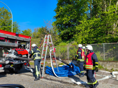 Foto des Albums: Stadtausbildungstag mit zwei Einsatz-Szenarien gemeistert