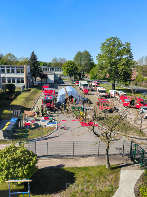 Foto des Albums: Stadtausbildungstag mit zwei Einsatz-Szenarien gemeistert