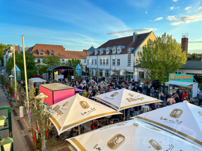 Foto des Albums: Sonniges Frühlingserwachen lockte Hunderte in die Innenstadt