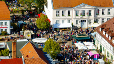 Foto des Albums: Sonniges Frühlingserwachen lockte Hunderte in die Innenstadt