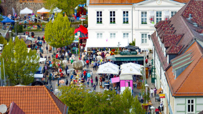 Foto des Albums: Sonniges Frühlingserwachen lockte Hunderte in die Innenstadt