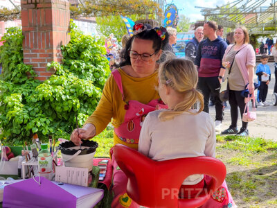 Foto des Albums: Sonniges Frühlingserwachen lockte Hunderte in die Innenstadt