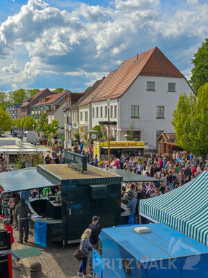 Foto des Albums: Sonniges Frühlingserwachen lockte Hunderte in die Innenstadt