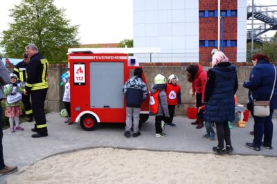 Vorschaubild: Unsere Kunterbunte Löschzwergtruppe war auch mit von der Partie.