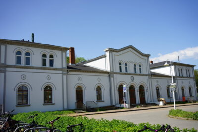 Bahnhof Haste  (Bild vergr&ouml;&szlig;ern)