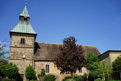 Ev -Luth  Kirche Lindhorst  (Bild vergr&ouml;&szlig;ern)