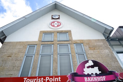 Treffpunkt  (Bild vergr&ouml;&szlig;ern)