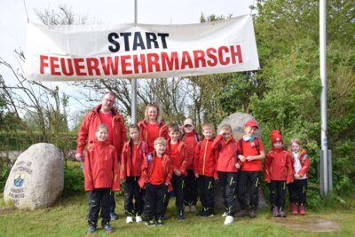 Foto des Albums: Kreisfeuerwehrmarsch in Borgwedel (12.05.2024)