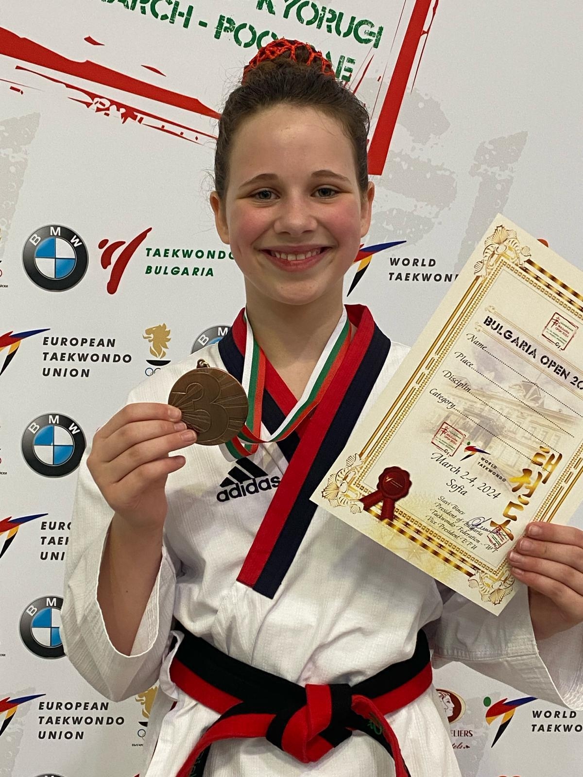 Bild: Cadets Einzel: Bronze -Bjelle Dyck - Redfire