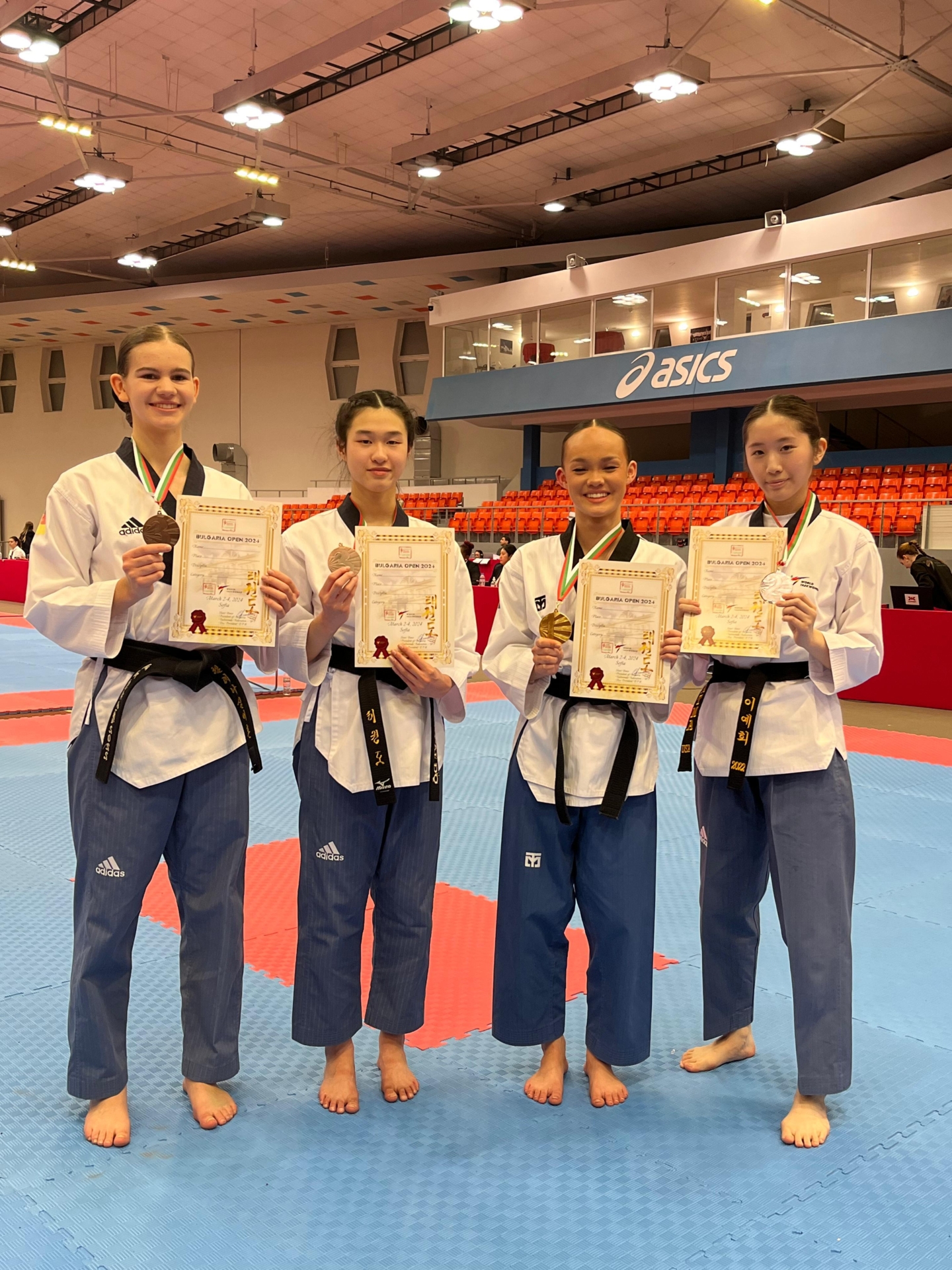 Bild: Junior Einzel: Bronze - Tuong-Vi Hannah Do Redfire/SF Bispingen