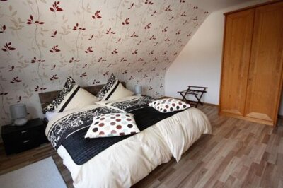 bw schlafzimmer 1  (Bild vergr&ouml;&szlig;ern)
