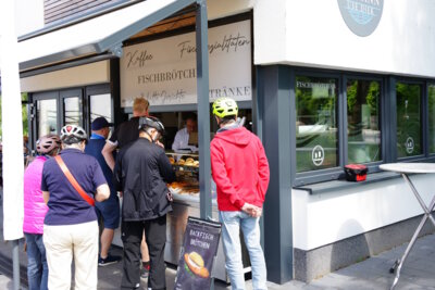FISCHBR&Ouml;TCHEN - gibt&acute;s hier  (Bild vergr&ouml;&szlig;ern)