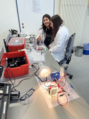 Foto des Albums: Helmholtz Physik 2024