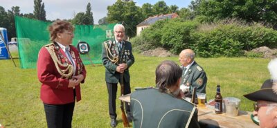 Foto des Albums: 2024 - E-achtzehn-Salut