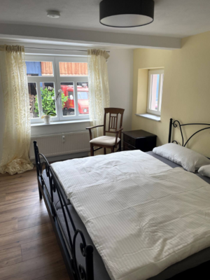 Thum'scher Hof - Zimmer 1  (Bild vergr&ouml;&szlig;ern)