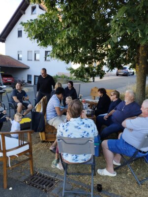 Foto des Albums: Sitzgruppe Unter der Linde