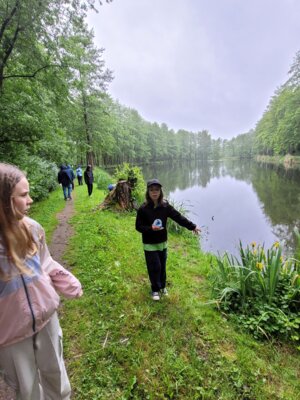 Foto des Albums: Wandertag Klasse 4 - Schmölln (Weiher)