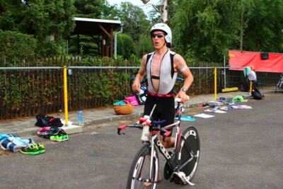 0554  (Bild vergr&ouml;&szlig;ern)