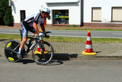 0218-2  (Bild vergr&ouml;&szlig;ern)